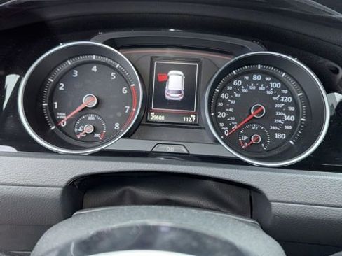 Used 2020 Volkswagen Golf 4-Door FWD image 15