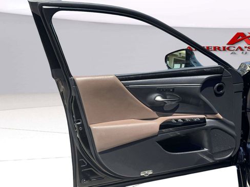 Used 2024 Lexus ES 350 w/ Premium Package FWD image 17
