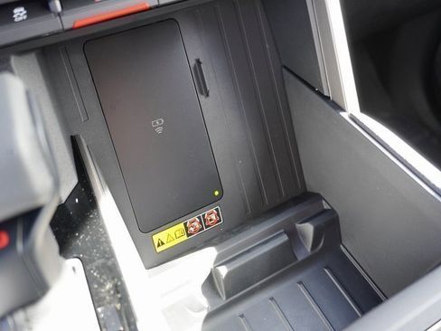 New 2025 Toyota Tundra Limited image 27