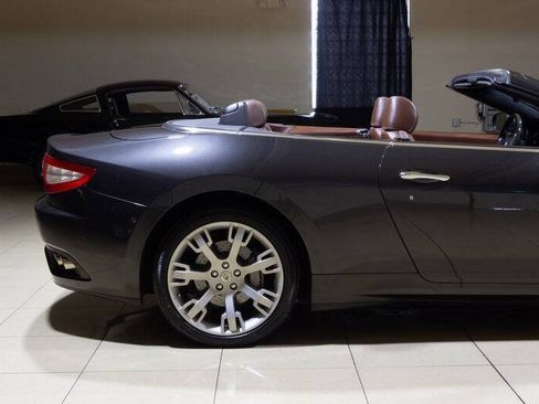 Used 2012 Maserati GranTurismo Convertible RWD image 26