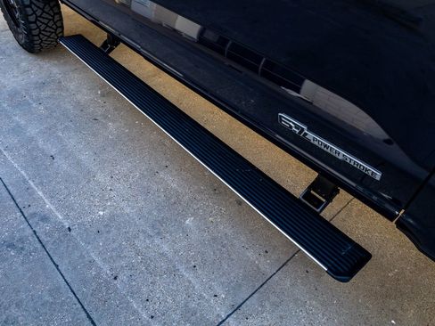 Used 2023 Ford F250 King Ranch w/ Chrome Package image 13