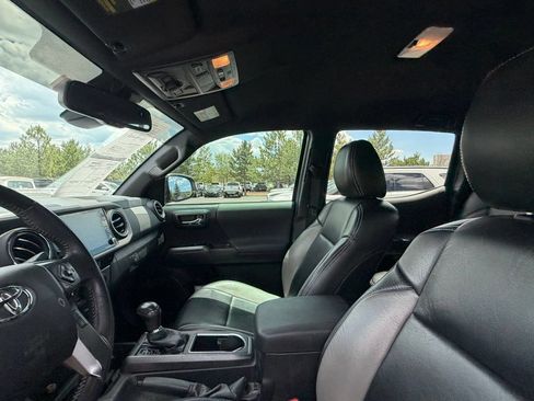 Used 2021 Toyota Tacoma TRD Off-Road AWD/4WD image 20