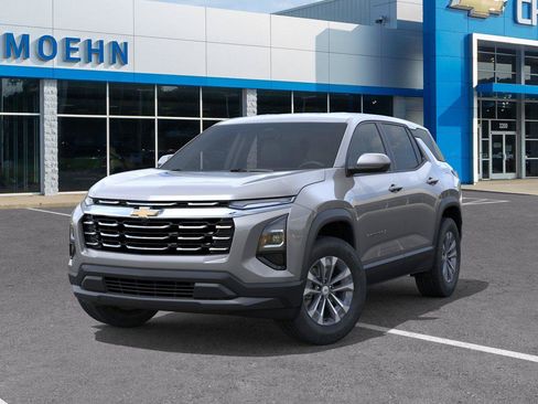 New 2026 Chevrolet Equinox LT w/ Convenience Package II AWD/4WD image 6