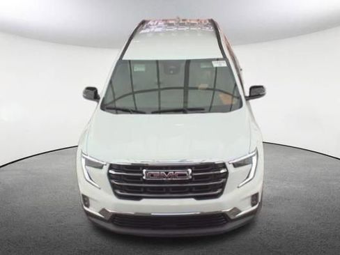 Used 2024 GMC Acadia Elevation image 2