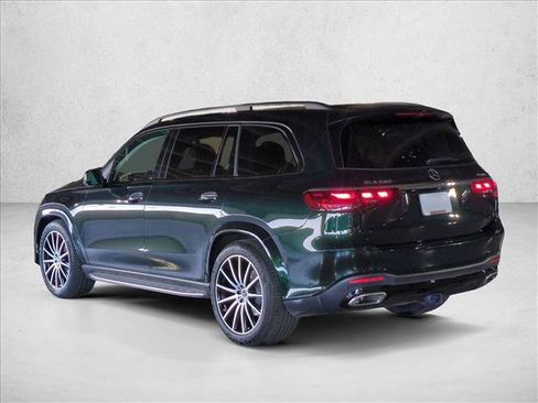 Used 2024 Mercedes-Benz GLS 580 4MATIC image 8