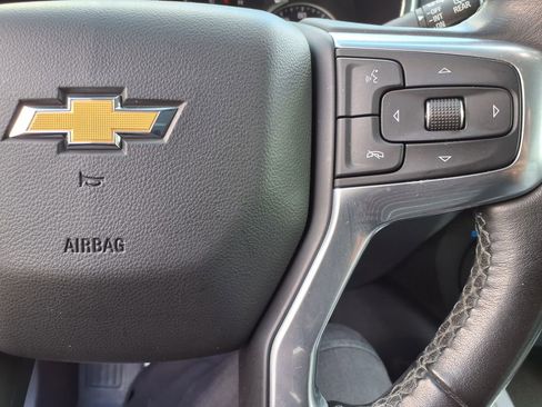 Used 2020 Chevrolet Blazer LT FWD image 23