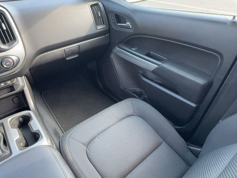 Certified 2020 Chevrolet Colorado LT w/ Safety Package AWD/4WD image 15