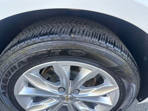 Used 2024 Chevrolet Malibu LT FWD image 6