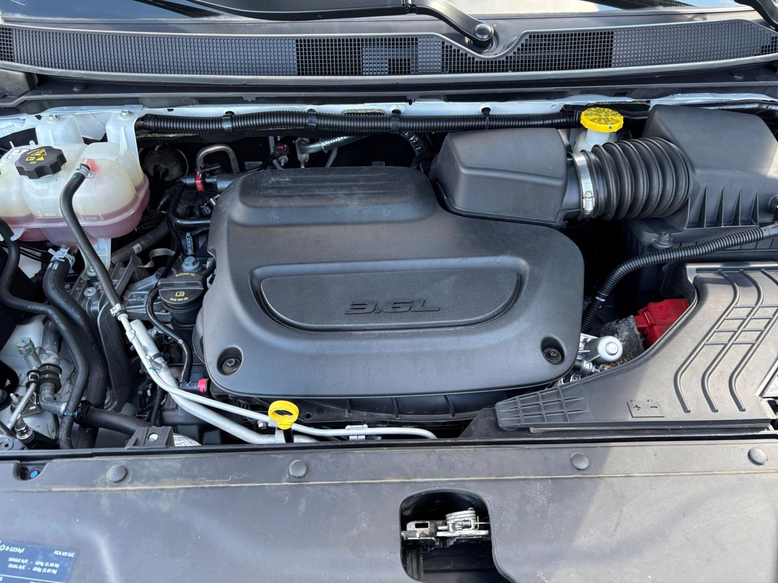 Used 2025 Chrysler Pacifica Select FWD image 34