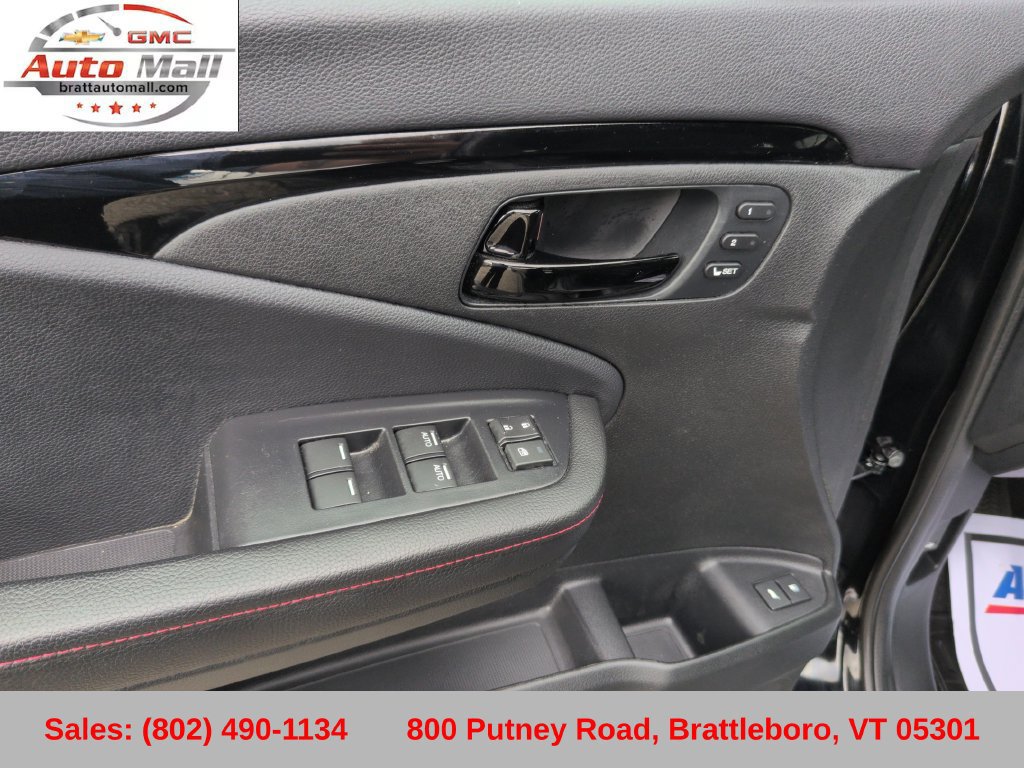 Used 2025 Honda Passport Black Edition image 13