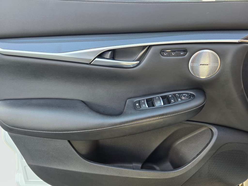 Used 2023 INFINITI QX50 Sport AWD/4WD image 17
