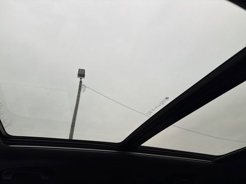 Used 2025 Chevrolet TrailBlazer RS w/ Convenience Package image 14