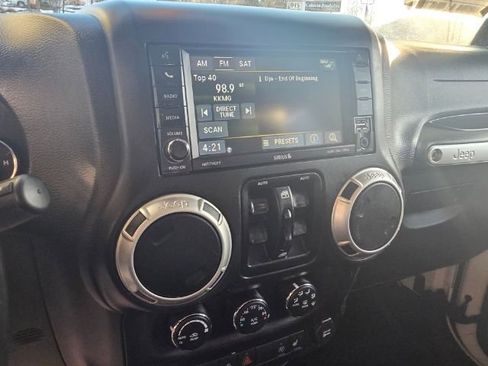 Used 2016 Jeep Wrangler Unlimited Sahara w/ Dual Top Group image 14