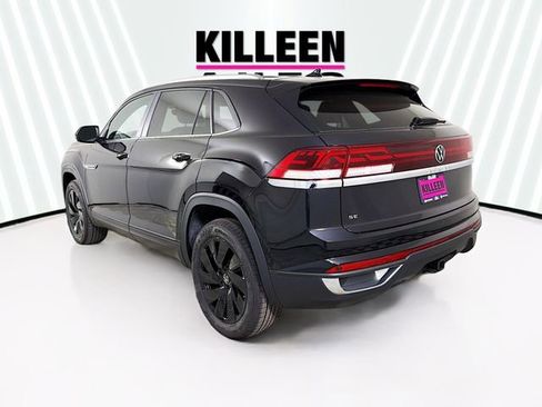 New 2026 Volkswagen Atlas Cross Sport SE FWD image 5