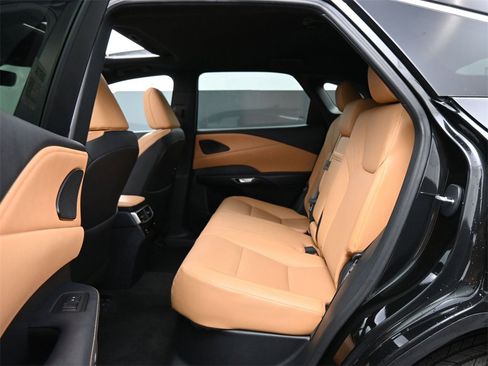 Used 2023 Lexus RX 350 Premium image 17