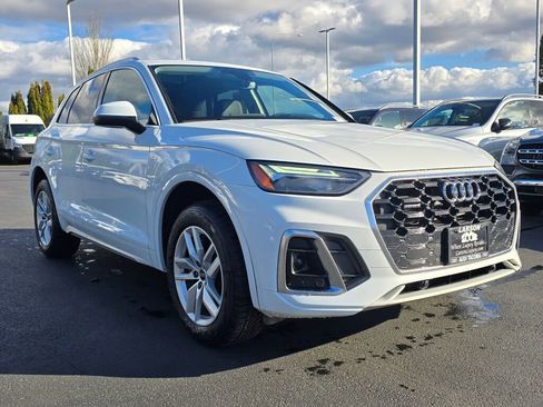 Used 2022 Audi Q5 2.0T Premium w/ Convenience Package image 8