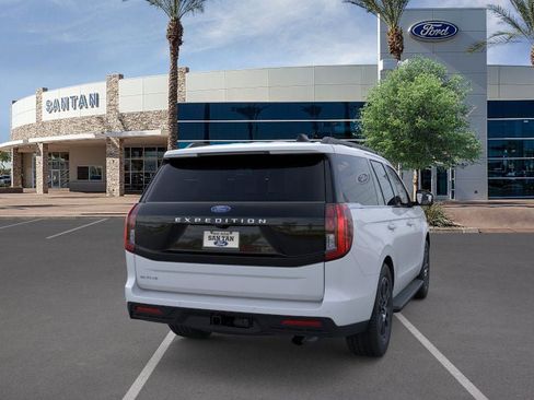 New 2026 Ford Expedition Active image 8