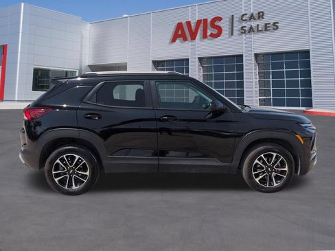 Used 2025 Chevrolet TrailBlazer LT AWD/4WD image 5