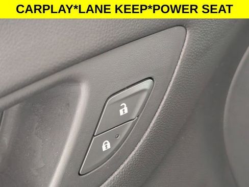 Used 2021 Chevrolet Equinox LS w/ LS Convenience Package FWD image 11