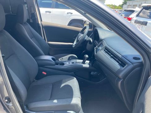Used 2019 Honda HR-V EX image 17