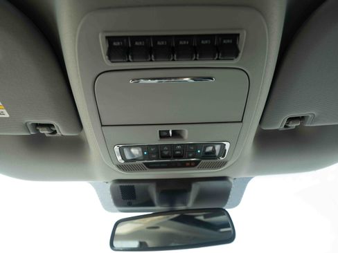 Used 2025 Ford F250 Lariat w/ Lariat Ultimate Package AWD/4WD image 18