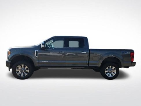 Used 2019 Ford F250 Platinum w/ Platinum Ultimate Package AWD/4WD image 5