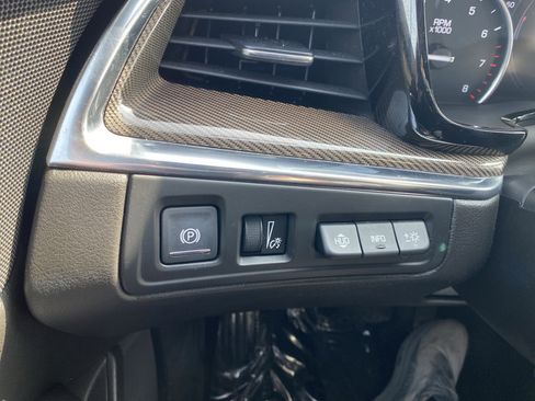 Used 2019 Cadillac XT5 Platinum AWD/4WD image 31