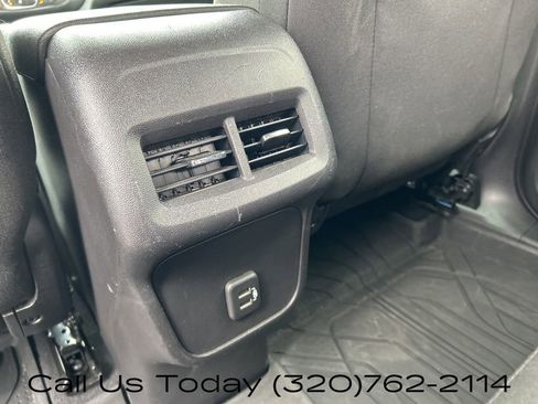 Certified 2021 Chevrolet Equinox LT image 32