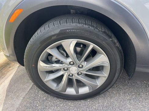 Used 2023 Buick Encore GX Essence w/ Experience Buick Package image 10