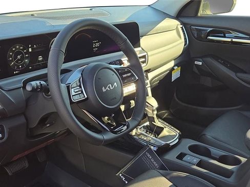 New 2026 Kia Seltos SX w/ SX Sunroof Package image 17