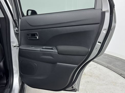 Used 2021 Mitsubishi Outlander Sport S image 29