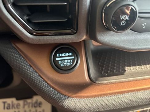 Used 2024 Ford Bronco Sport Badlands w/ Premium Package image 23