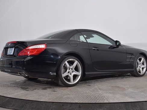 Used 2016 Mercedes-Benz SL 550 image 8