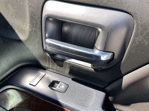 Used 2018 GMC Sierra 1500 SLT w/ SLT Premium Package AWD/4WD image 17