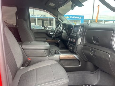 Used 2021 Chevrolet Silverado 1500 LT Trail Boss w/ Bed Protection Package image 32