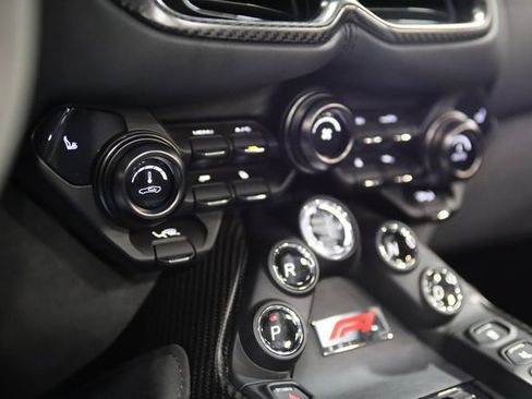 Used 2023 Aston Martin V8 Vantage Roadster RWD image 13