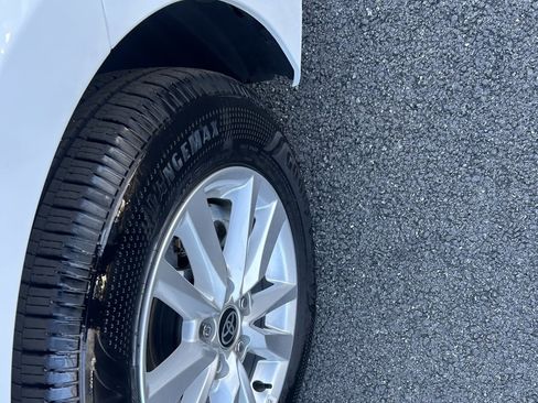 Used 2025 Toyota Camry LE image 24