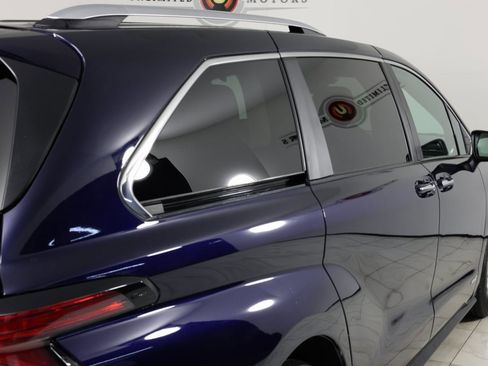 Used 2021 Toyota Sienna Platinum image 47