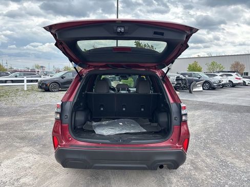 Used 2025 Subaru Forester Premium AWD/4WD image 15
