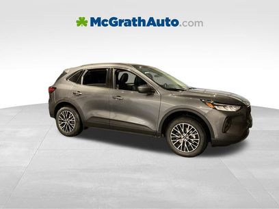 New 2026 Ford Escape SE w/ Class II Trailer Tow Package