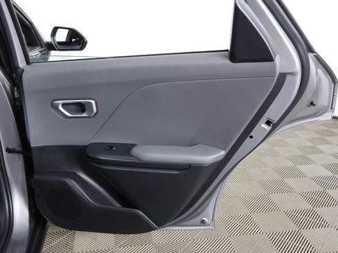 Used 2025 Kia K4 LXS image 23