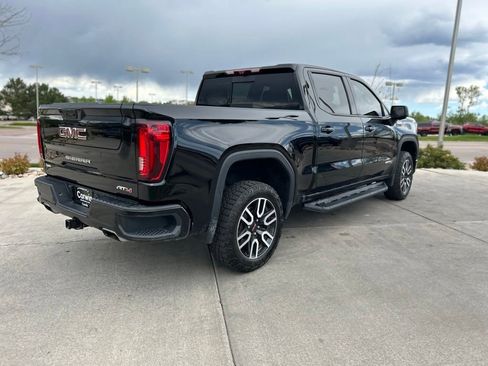 Used 2023 GMC Sierra 1500 AT4 w/ AT4 Premium Package AWD/4WD image 8