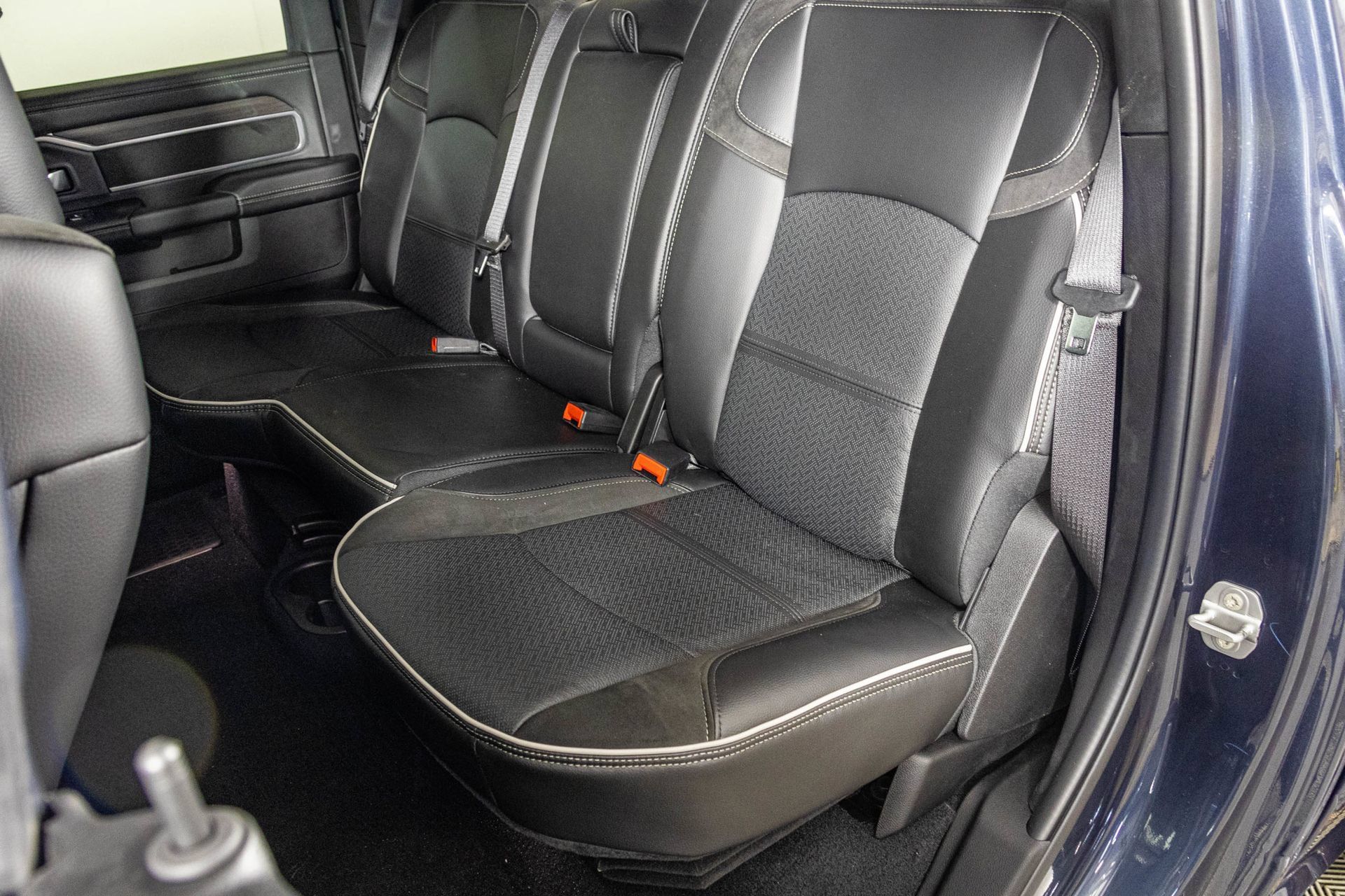 New 2026 RAM 3500 Laramie AWD/4WD image 37