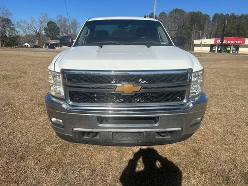 Used 2013 Chevrolet Silverado 2500 LT w/ Interior Plus Package image 3