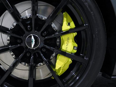 Used 2020 Aston Martin DB11 AMR image 37