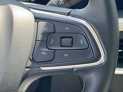 Used 2024 Buick Encore GX Preferred FWD image 18