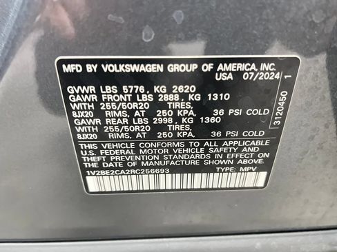 Used 2024 Volkswagen Atlas Cross Sport SEL AWD/4WD image 33