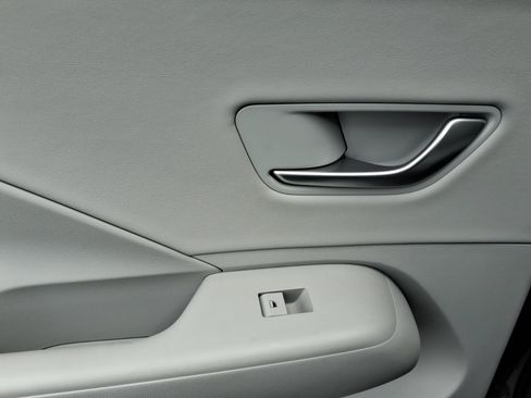 Certified 2026 Hyundai Kona SEL Premium FWD image 16