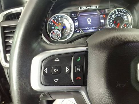 Used 2020 RAM 1500 Big Horn AWD/4WD image 18
