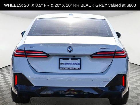 Used 2025 BMW i5 eDrive40i w/ M Sport Package image 5